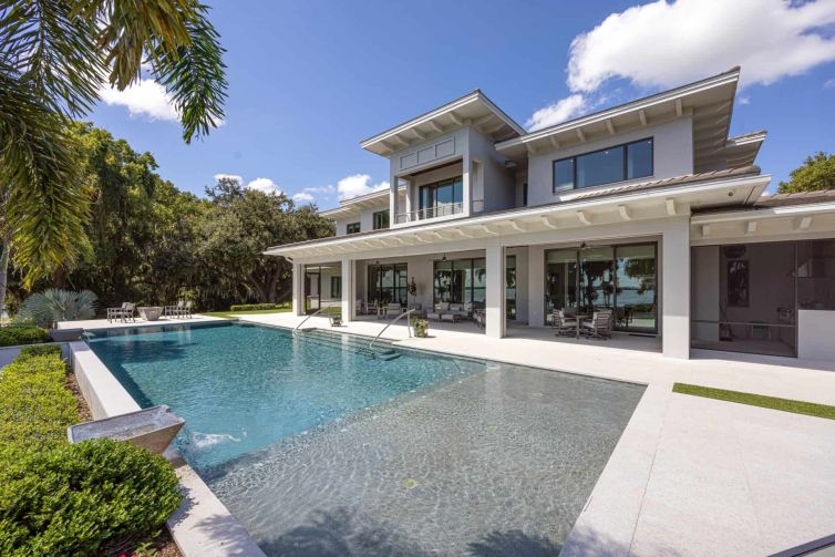 Adams - Outdoor Living 1